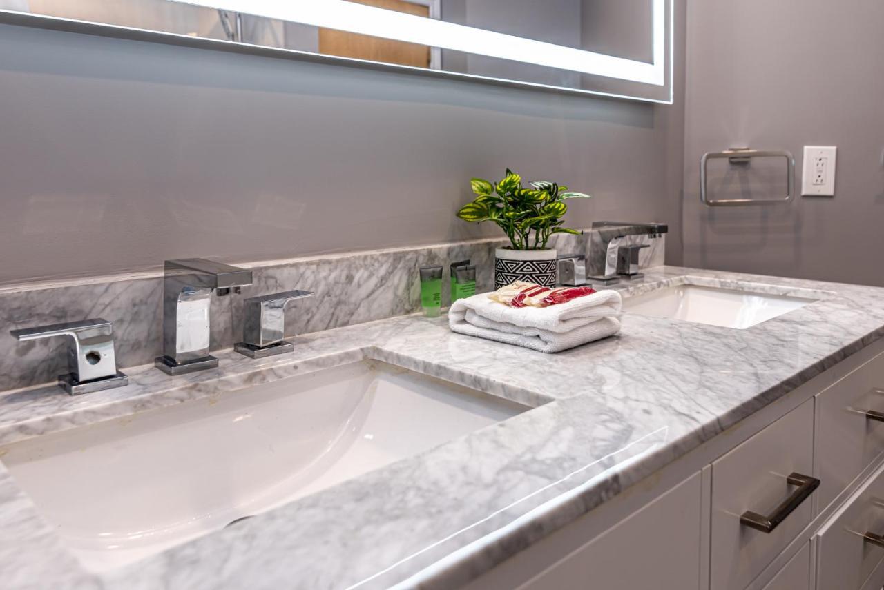 Family Friendly 3-Bedroom Beauty In Le Plateau By Denstays Montreal Exterior foto
